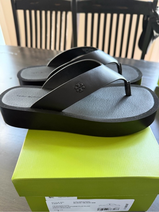 Tory Burch Shoes - Tory Burch Platform Flip-flop